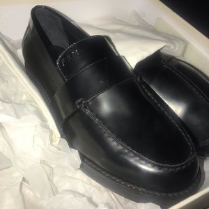 FRAME
Le Beacon Leather Loafers Made in Spain